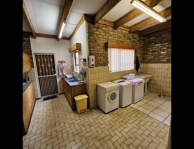 4 BEDROOM HOUSE FOR SALE IN VANDERBIJLPARK SE 3